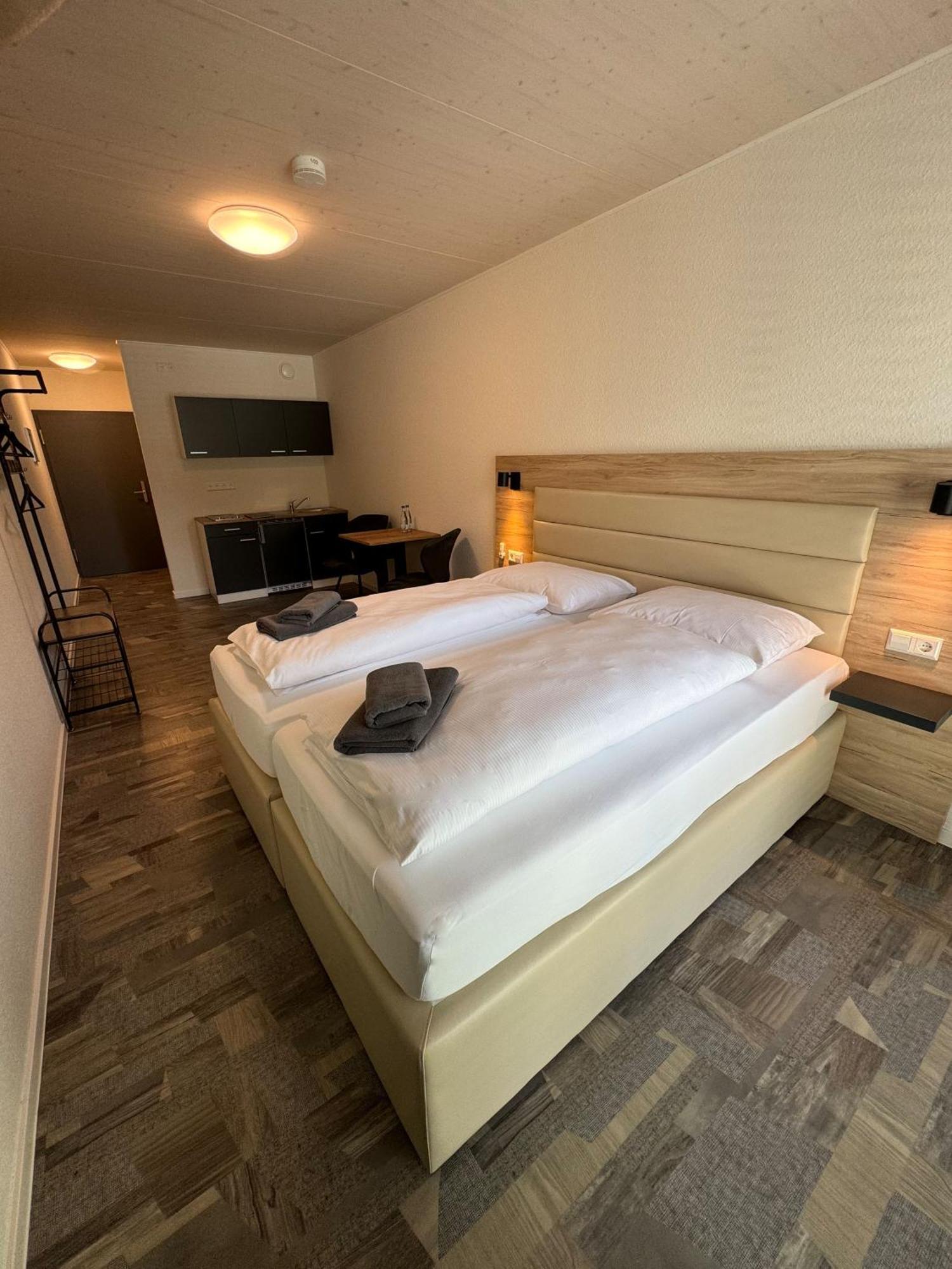 Hotel Lijo, Bei Basel Steinen  外观 照片