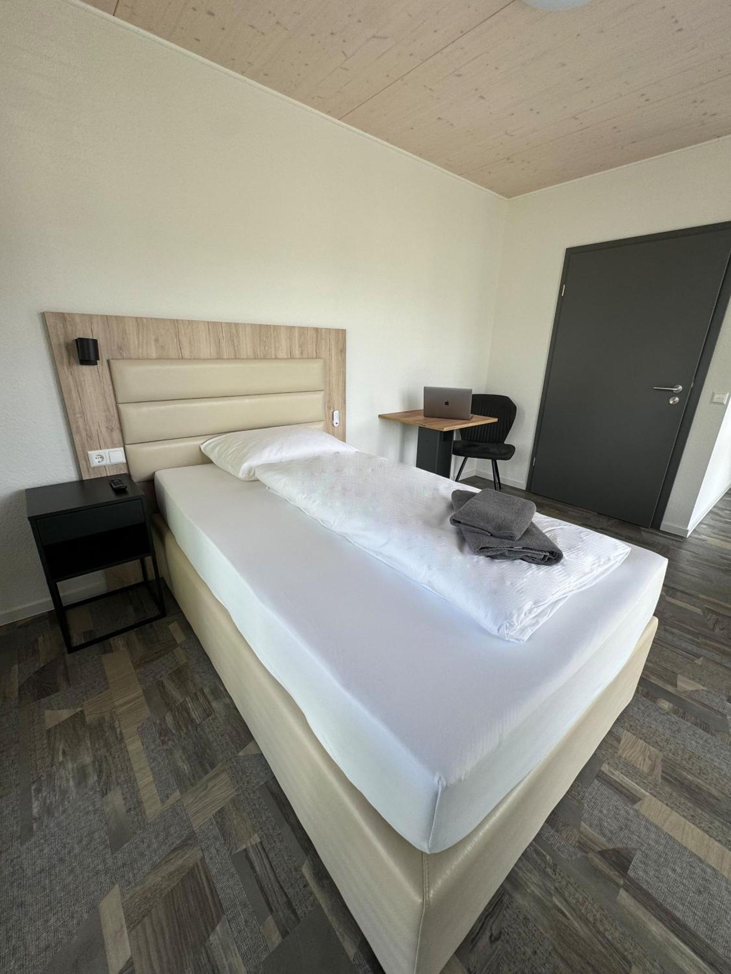 Hotel Lijo, Bei Basel Steinen  外观 照片